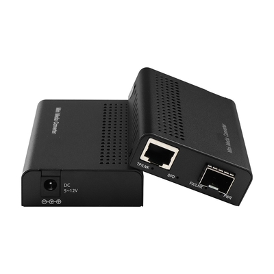 محول وسائل الإعلام المصغرة 10G غير المدارة SFP + الألياف الضوئية إلى 10GBbased-T Rack قابل للتركيب