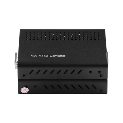 محول وسائل الإعلام المصغرة 10G غير المدارة SFP + الألياف الضوئية إلى 10GBbased-T Rack قابل للتركيب
