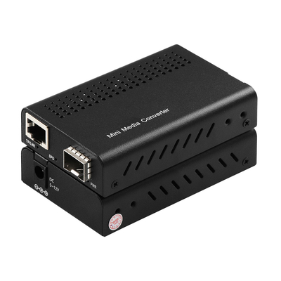 محول وسائل الإعلام المصغرة 10G غير المدارة SFP + الألياف الضوئية إلى 10GBbased-T Rack قابل للتركيب
